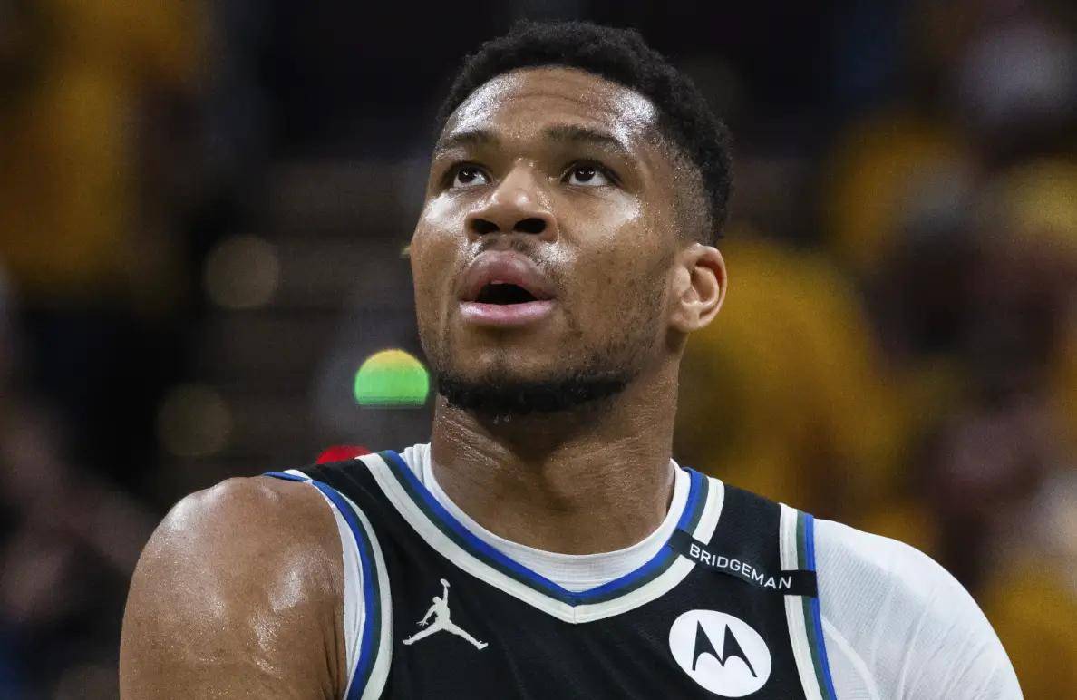 j9九游会正规平台 - 字母哥爆冷击败澳大利亚队，爆冷引爆全场！